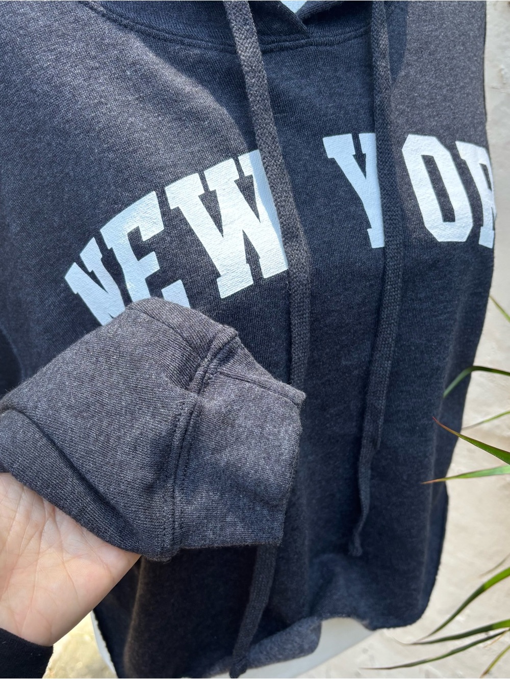Cropped Black 'New York' Pullover Hoodie - Picture 7 of 9